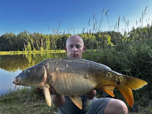 Boilies vlastní výroby z našich směsí.