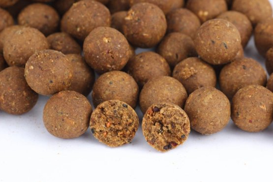Boilies - HOT CHILLI CALANUS - Ø 20 mm - Vyberte balení: 5 kg
