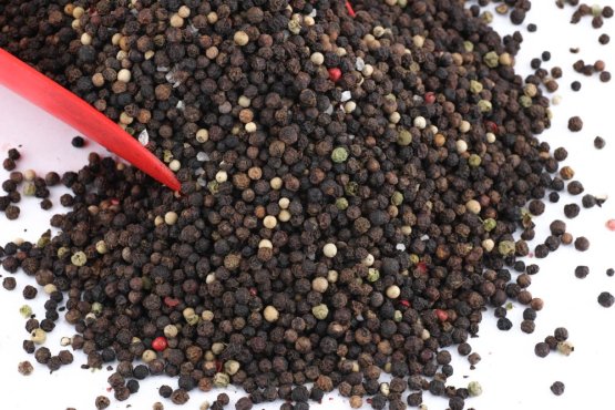 MIX ČERNÉHO PEPŘE S BAREVNÝM - Nedrcený - Vyberte balení: 250 g