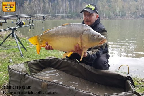 RRB carp team při testování našich boilies směsí.