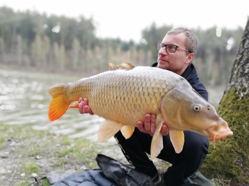 RRB carp team při testování našich boilies směsí.