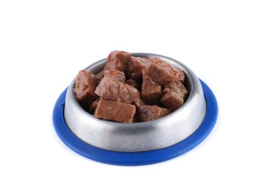 MASOVÉ KOSTKY VE VLASTNÍ ŠŤÁVĚ 1250 g - Konzerva pro psy Pretender - Počet ks: 1 ks