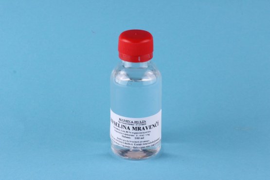 KYSELINA MRAVENČÍ - Acidum formicum (Vyrobeno v ČR, KMR-1) | Krmiva Hulín