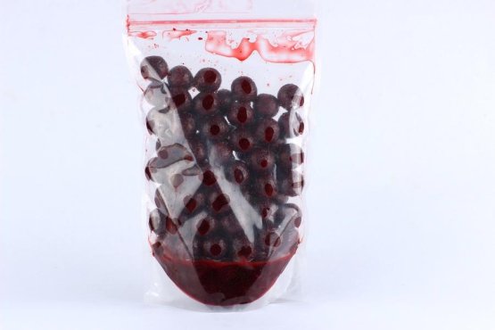 Boilies v dipu - PIKANTNÍ JAHODA - Ø 24 mm - Vyberte balení: 500 g