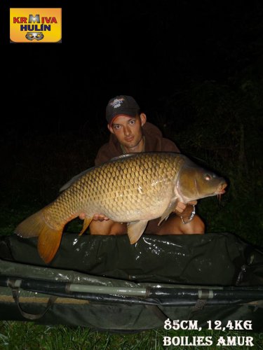 85cm, 12,4kg, boilies Amur, svazová voda