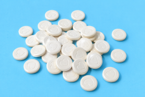 DOGS LONGEVITY - Tablety so srdiečkom - Imunomodulátor pre dlhší život psa (DLT-1) | Krmiva Hulín