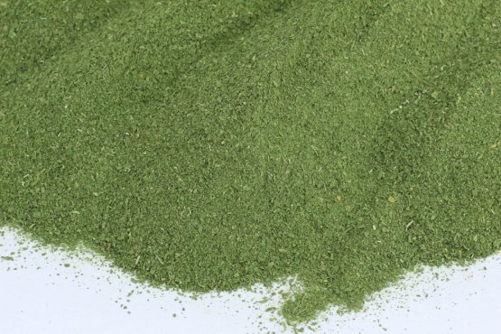 SUŠENÝ ŠPENÁT - jemně mletý - pro psy - Vyberte balení: 250 g