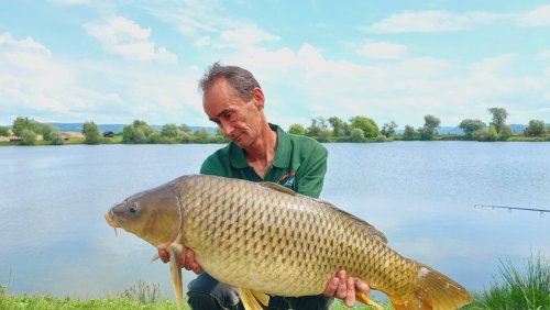 Boilies Hybrid Pikantní jahoda / Banán