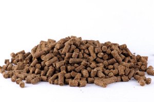 KRMIVO PRE PSOV - Granule 8 mm - Lisované za studena (Krmiva Hulín, GRP8-1) | Krmiva Hulín