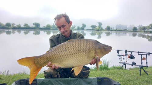 Boilies Hybrid Pikantní jahoda / Banán