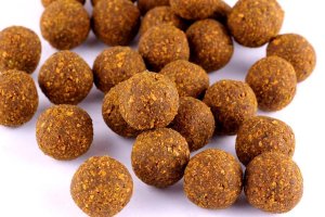 Wafters - Vyvážené Korkové Boilies - MLÉČNÁ KUKUŘICE - Ø 24 mm (Krmiva Hulín, BCMK24-1) | Krmiva Hulín