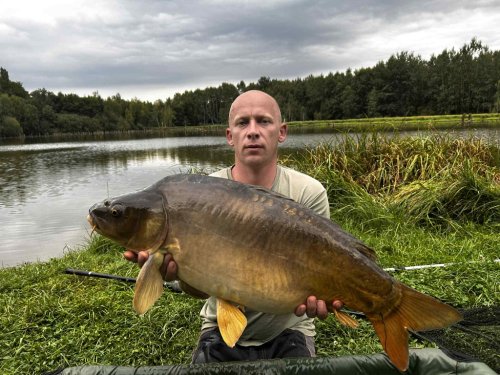 Boilies vlastní výroby z našich směsí.
