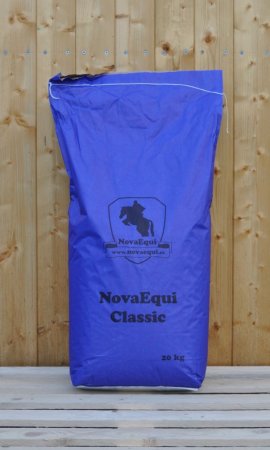 NovaEqui Classic - Müsli pro koně v lehké a střední zátěži / modrá 20 kg (NovaEqui, NECL20-1) | Krmiva Hulín