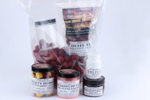 VÍKENDOVÁ SADA ZIP Sáček - Pikantní jahoda 24 mm (Krmiva Hulín, VSZPJ24) | Krmiva Hulín VÍKENDOVÁ SADA ZIP Sáček - Pikantní jahoda 24 mm (Krmiva Hulín, VSZPJ24) | Krmiva Hulín