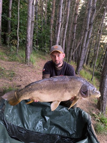 15,5kg, 103cm, boilies Pikantní perník